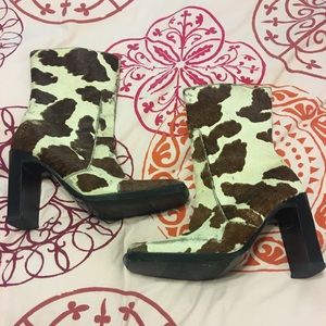 Funky animal print booties 🎉🎊❤️